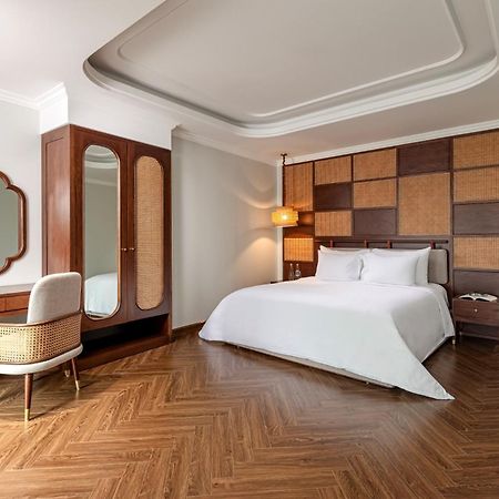 La Siesta Classic Hang Thung Hanoi Buitenkant foto A bedroom at the hotel