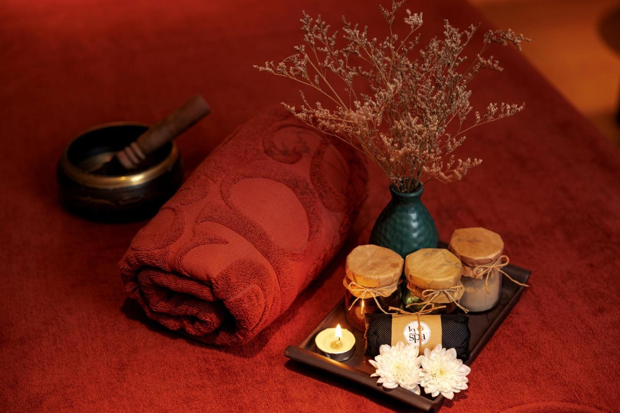 La Siesta Classic Hang Thung Hanoi Buitenkant foto Spa