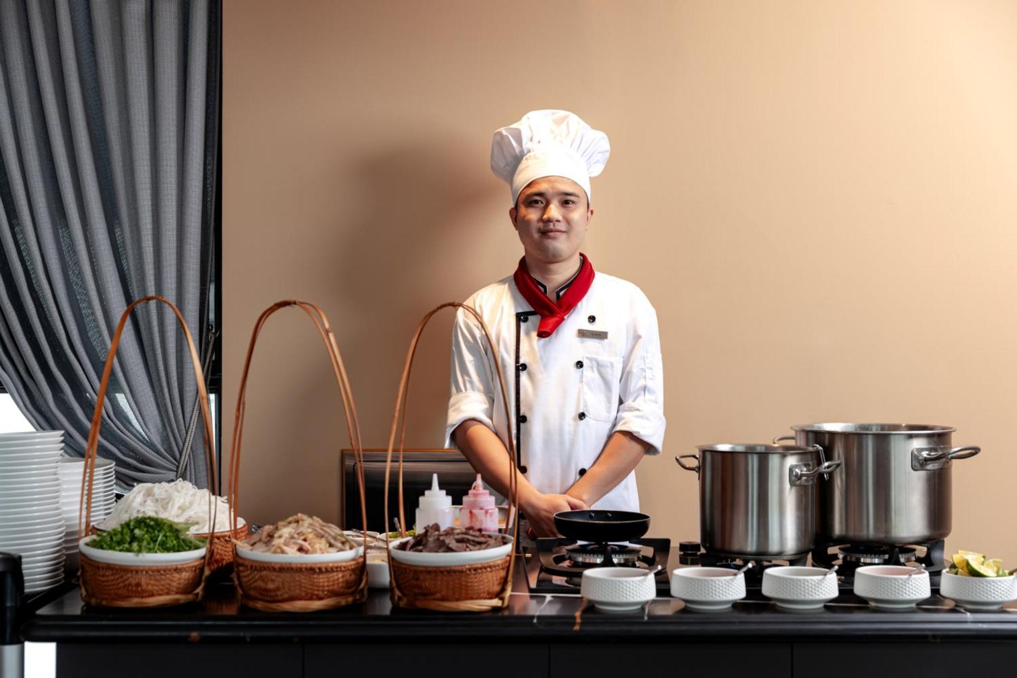 La Siesta Classic Hang Thung Hanoi Buitenkant foto A live kitchen at a hotel