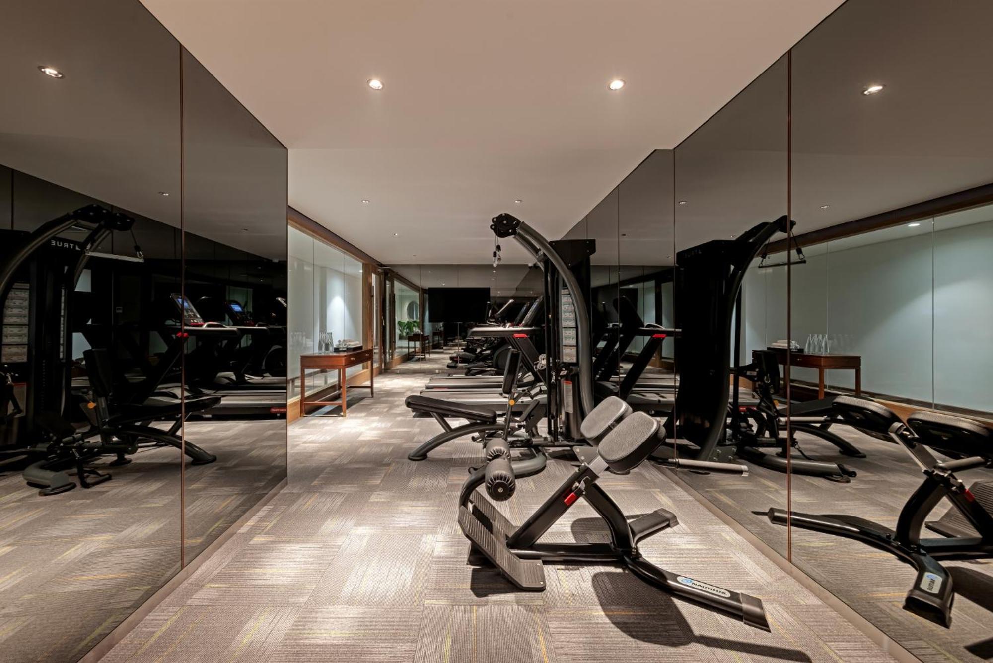 La Siesta Classic Hang Thung Hanoi Buitenkant foto The gym at The Dorchester