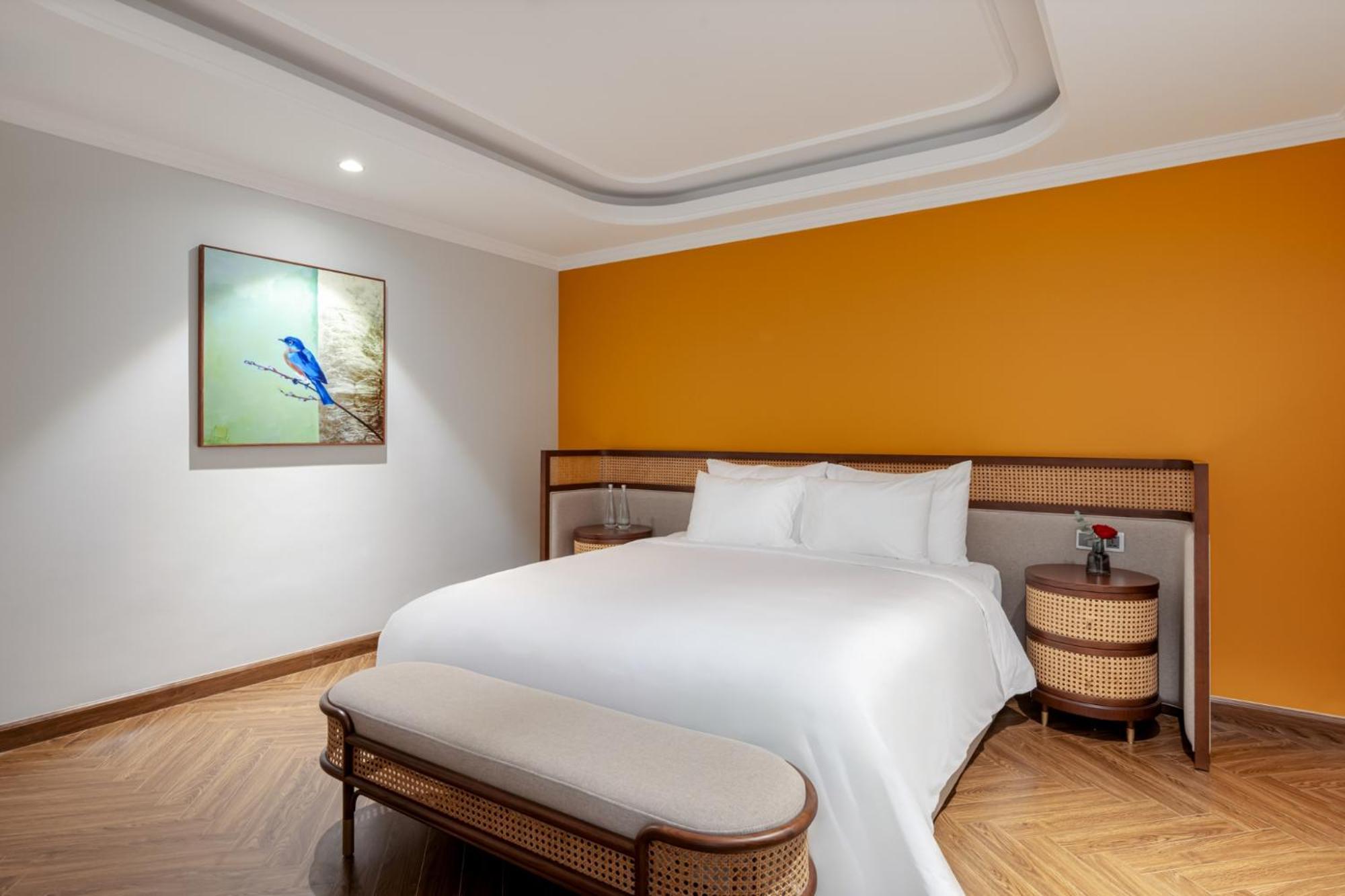 La Siesta Classic Hang Thung Hanoi Buitenkant foto A bedroom at the hotel