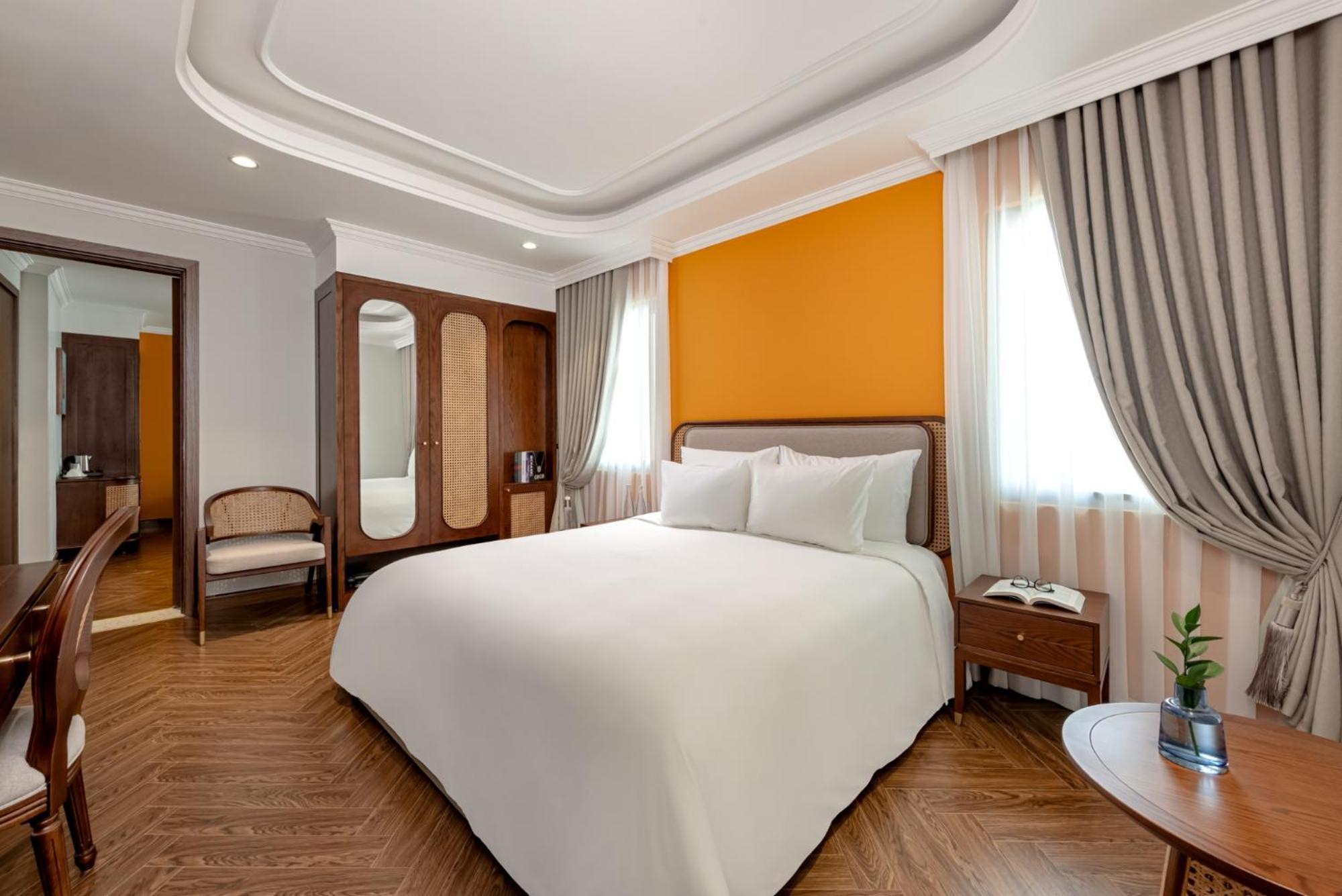 La Siesta Classic Hang Thung Hanoi Buitenkant foto Deluxe Suite